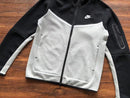 Conjunto Nike Tech Fleece Preto e Cinza - Encomenda