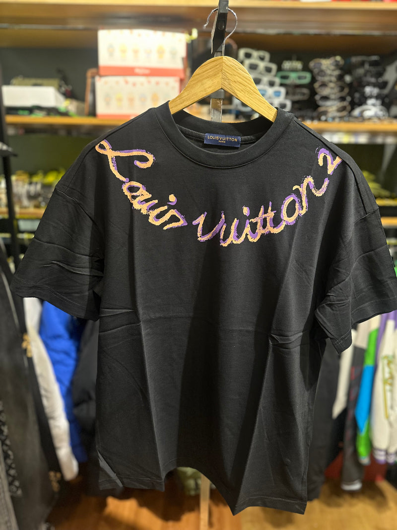 Camiseta Louis Vuitton Preta Print - Pronta Entrega