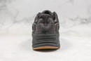 Adidas Yeezy Boost 700 Utility black - Encomenda