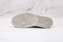 Jordan 1 Retro High OG Defiant SB NYC to Paris - Encomenda