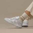 Tênis Nike Dunk Low Feminino "Photon Dust" Cinza - Encomenda
