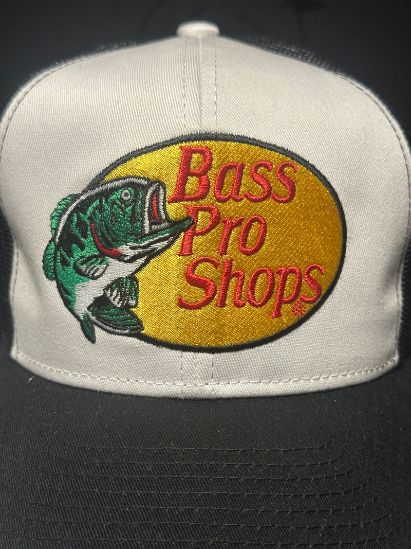 Boné Aba Curva Trucker Bass Pro Shops Black/White - Pronta Entrega