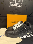 Tênis Louis Vuitton Trainer Black Embossed Monogram - Pronta Entrega