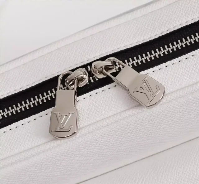 Louis Vuitton Bag Outdoor Messenger Optic White - Encomenda