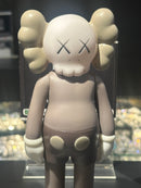 Boneco Colecionável KAWS Marrom/Bege 18cm - Pronta Entrega