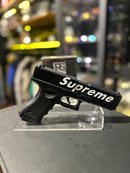 Colecionável Supreme: Pistola Glock Decorativa - Pronta Entrega