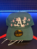 Boné New Era 59Fifty 7 Fitted
Oakland Athletics Flower Pattern Pink - Pronta Entrega