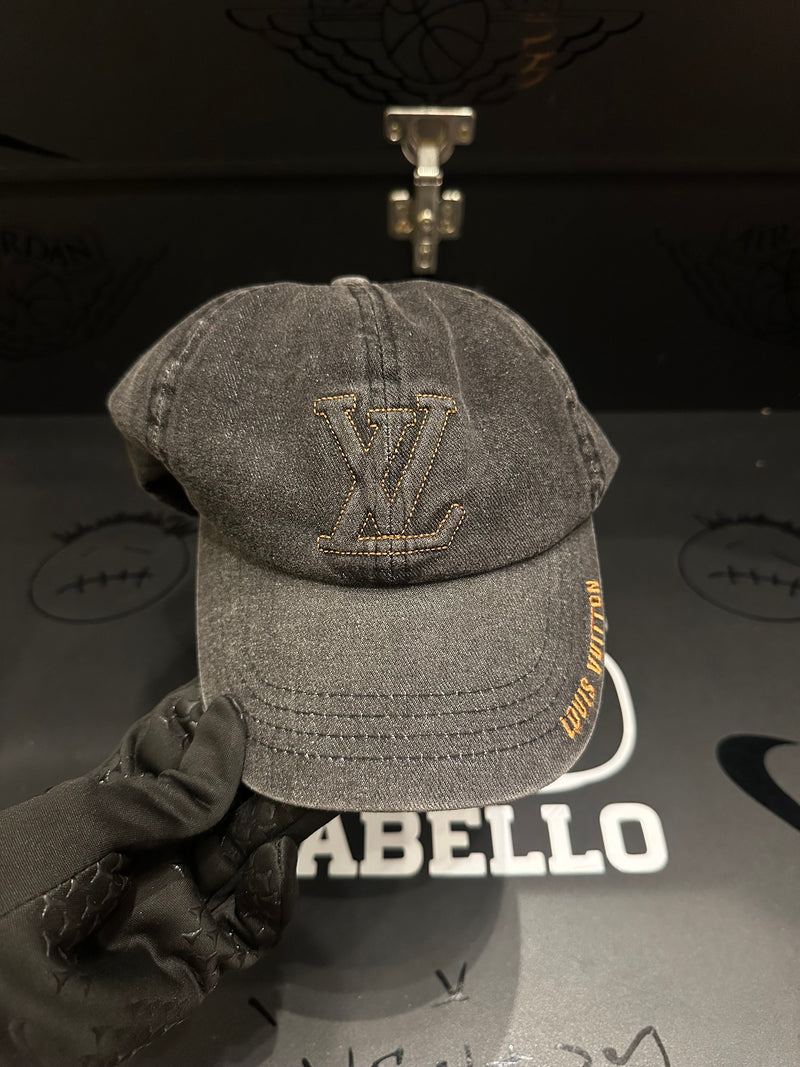 Boné Louis Vuitton Jeans Aba Curva Logo Frontal - Pronta Entrega