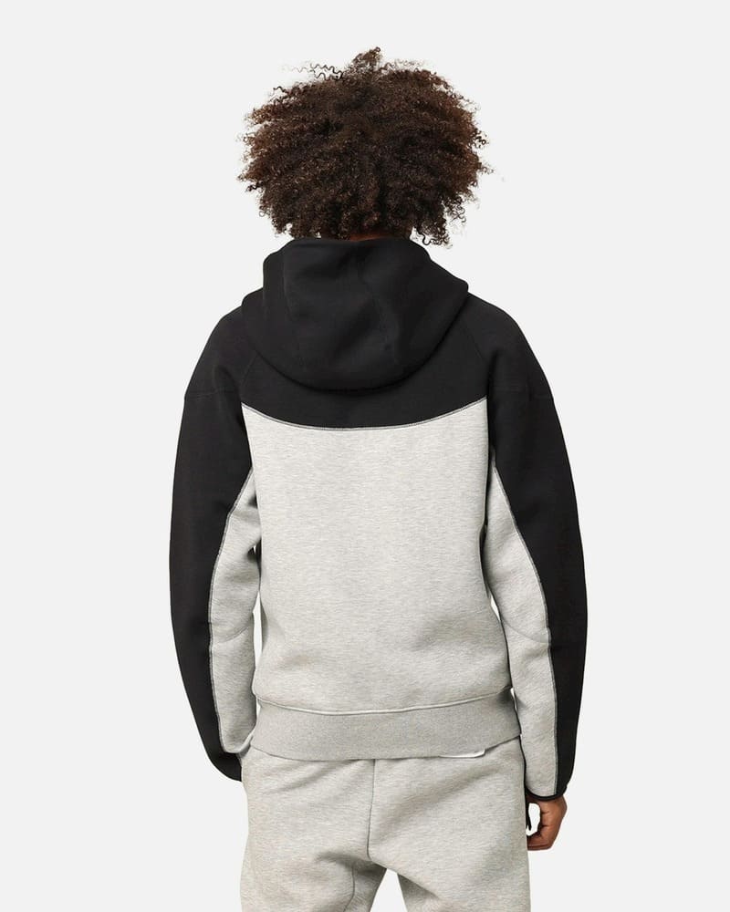 Conjunto Nike Tech Fleece Cinza/Preto 2023 (New Season) - Encomenda
