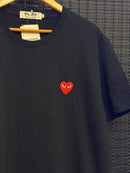 Camiseta Comme des Garçons Red Heart Black - Pronta Entrega