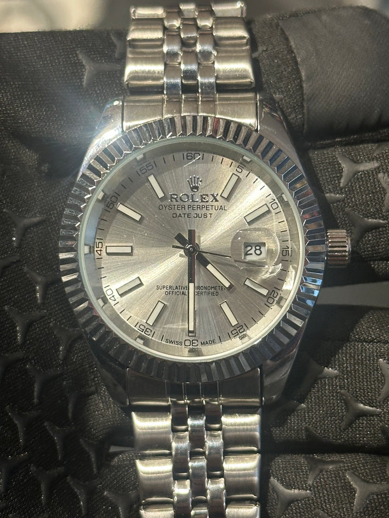 Relógio Rolex Datejust Silver Fundo Branco - Pronta Entrega