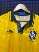 Camiseta Umbro Retrô Seleção Brasileira 1990 - Pronta Entrega