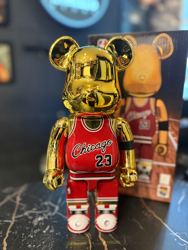 Bearbrick Chicago Bulls 23 Michael Jordan  NBA Dourado 400% Medicom Toy Boneco Colecionável 28cm - Pronta Entrega