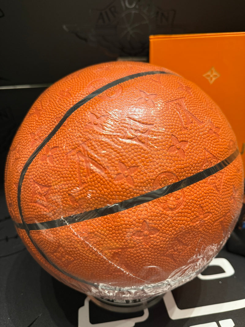 Bola Basquete Louis Vuitton X NBA Collection - Pronta Entrega