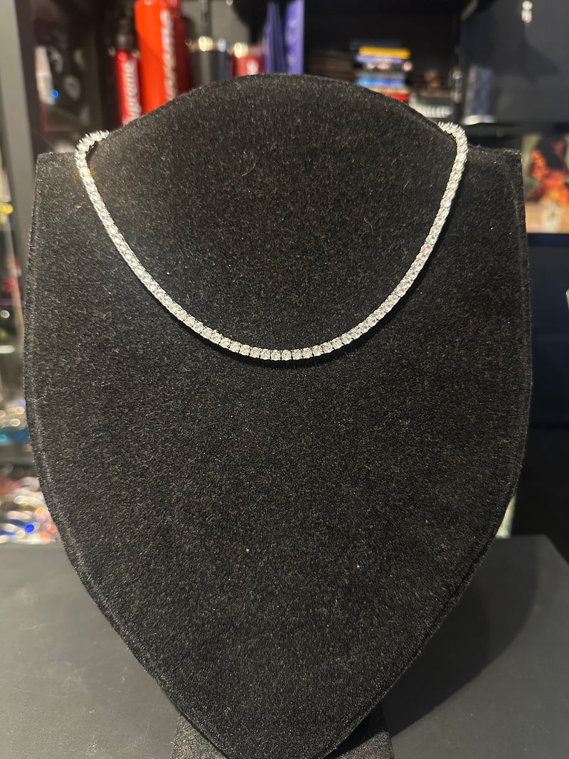 Corrente Riviera Cravejada Em Zicornia Cubica Prata 45 CM - Pronta Entrega