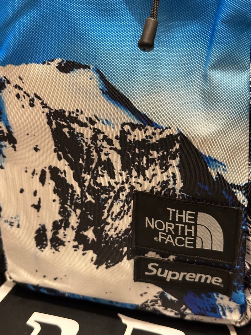 Mochila The North Face x Supreme Everest Travel - Pronta Entrega