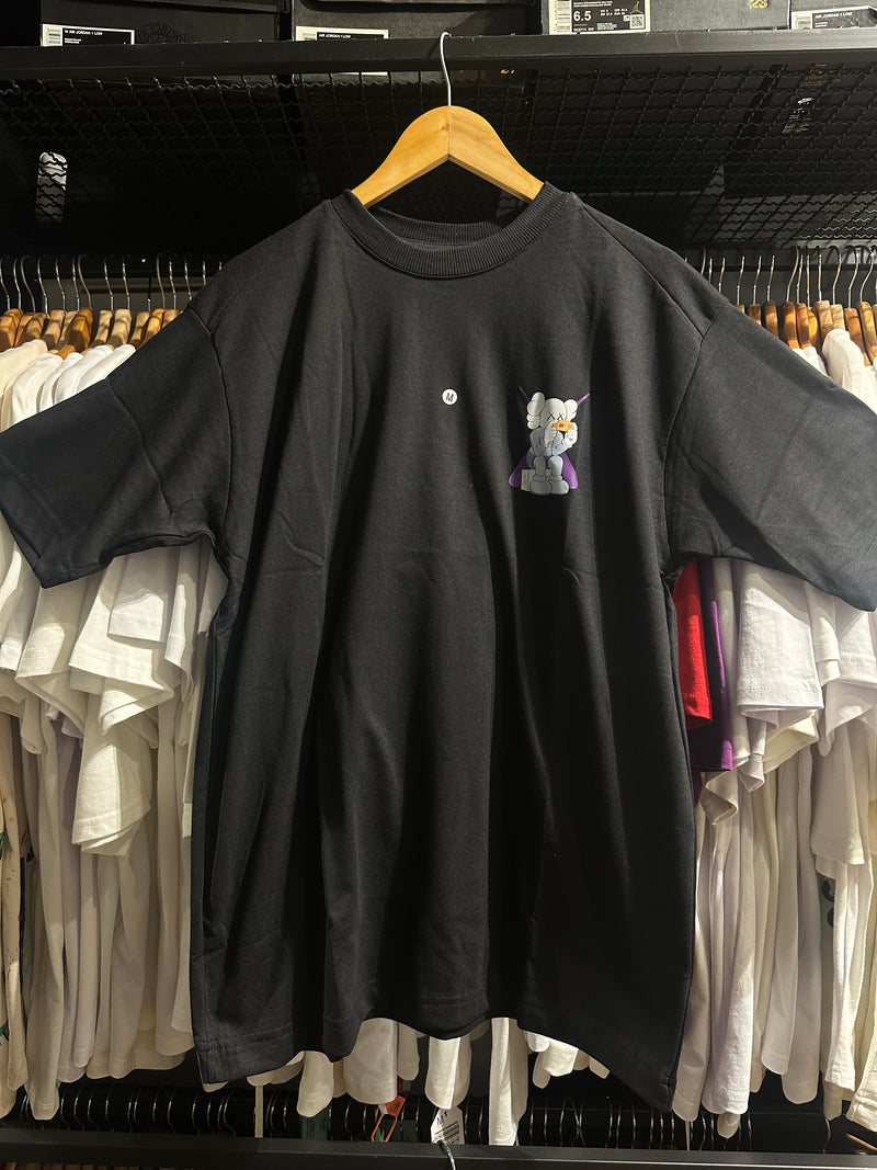 Camiseta KAWS Oversized Preta - Pronta Entrega