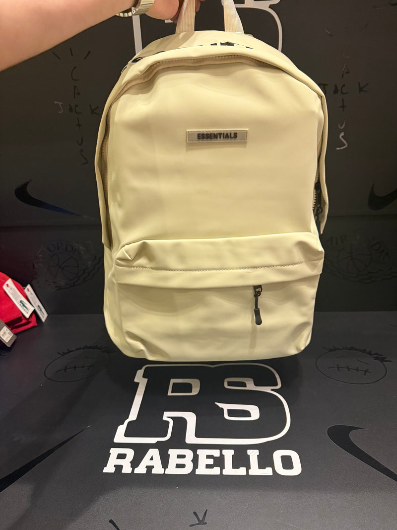 Mochila Essentials Couro Creme  - Pronta Entrega