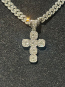 Corrente Cravejada Pingente Cruz Em Zicornia Cubica Prata 45 CM - Pronta Entrega