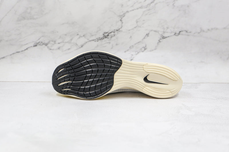 Nike ZoomX Vaporfly Next% 2 White Yellow Strike - Encomenda