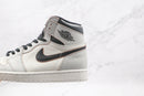 Jordan 1 Retro High OG Defiant SB NYC to Paris - Encomenda