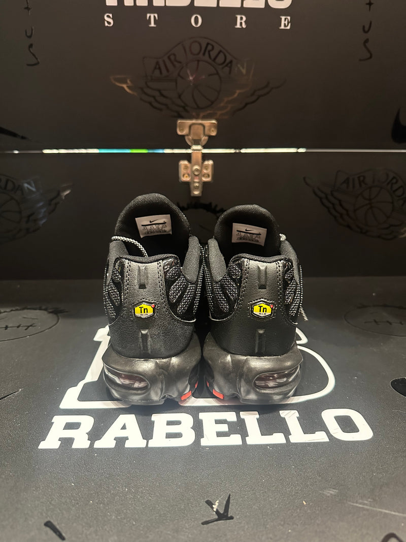 Tênis Nike Air Max Plus TN Bred - Pronta Entrega