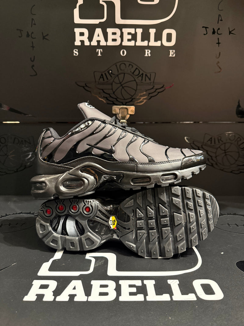 Tênis Air Max TN Plus Pink Black Gradient - Pronta Entrega
