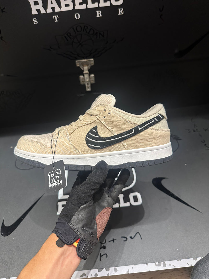 Tênis Nike SB Dunk Low Pro Albino & Preto “Jiu-Jitsu” - Pronta Entrega