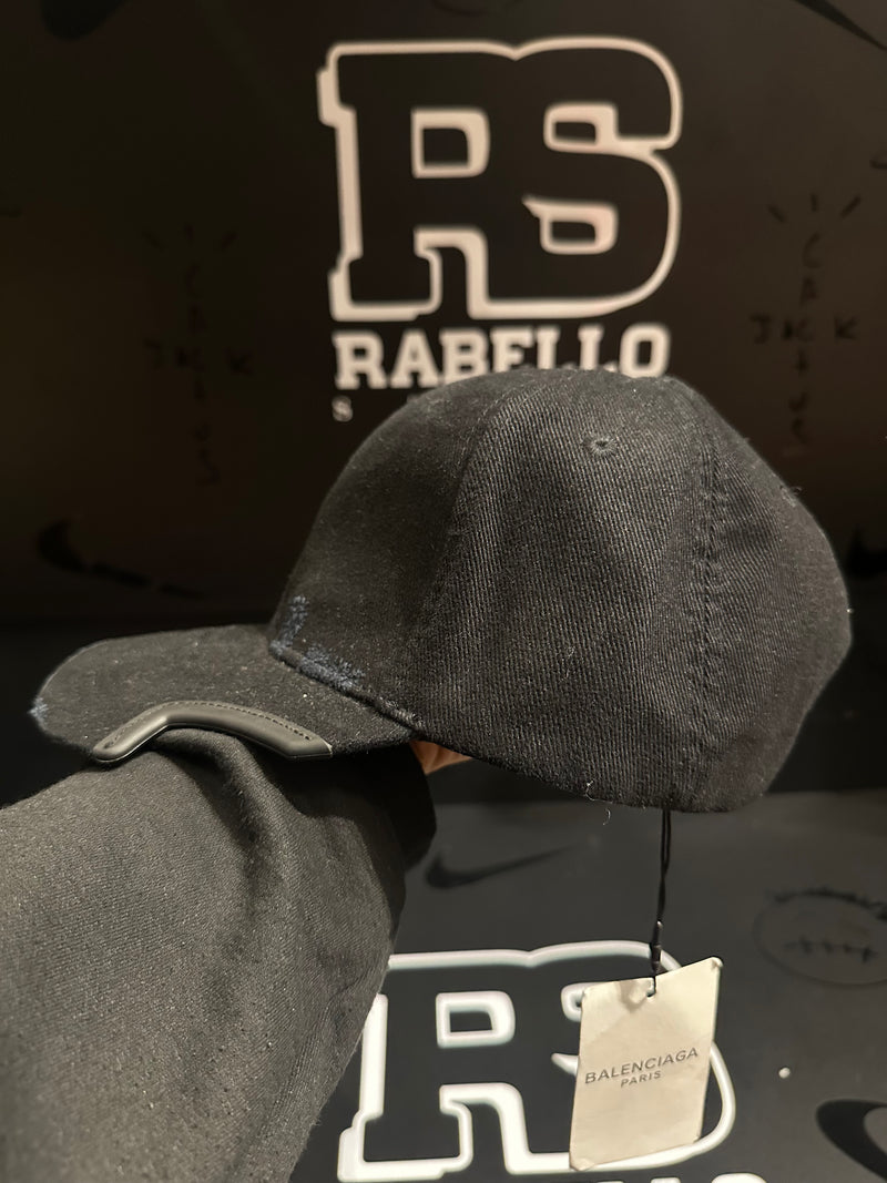 Boné Balenciaga Preto Aba Curva Cortada - Pronta Entrega