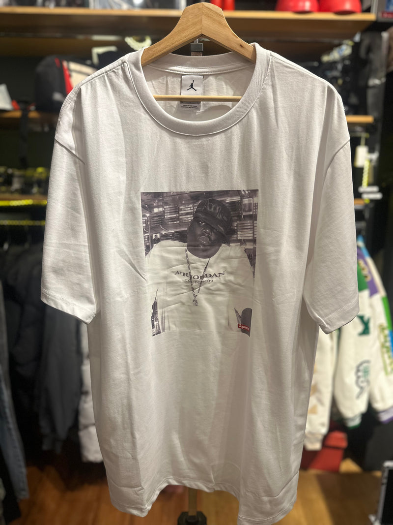 Camiseta SUPREME X Air Jordan Notorious BIG Branca - Pronta Entrega