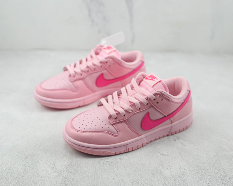 Nike Dunk Low Triple Pink (Barbie) - Encomenda