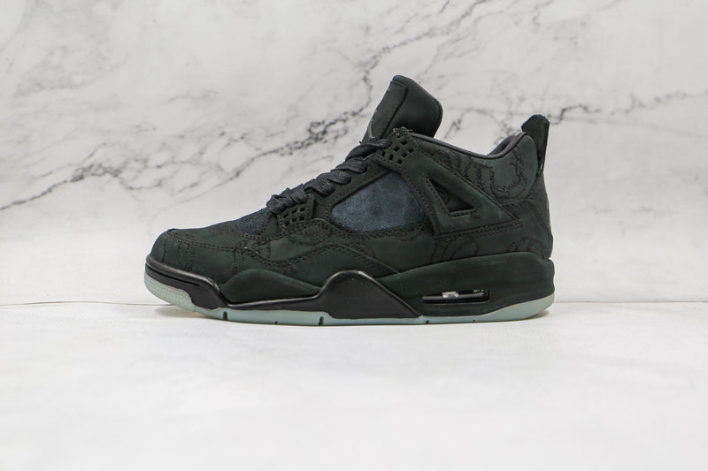 Jordan 4 Retro Kaws Black - Encomenda