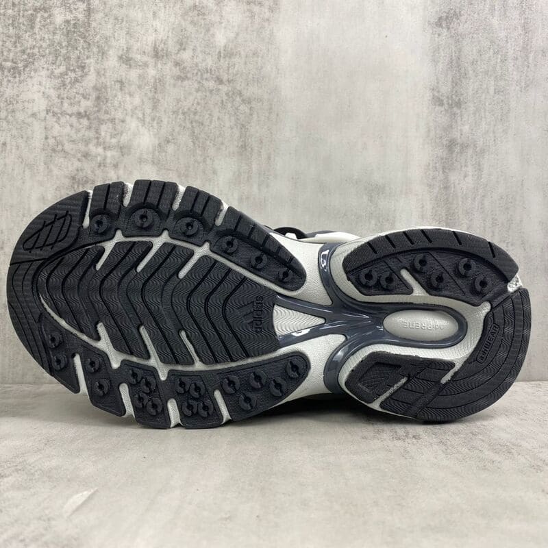 Pharrell Williams x Adidas Adistar Jellyfish Solid Grey - ENCOMENDA