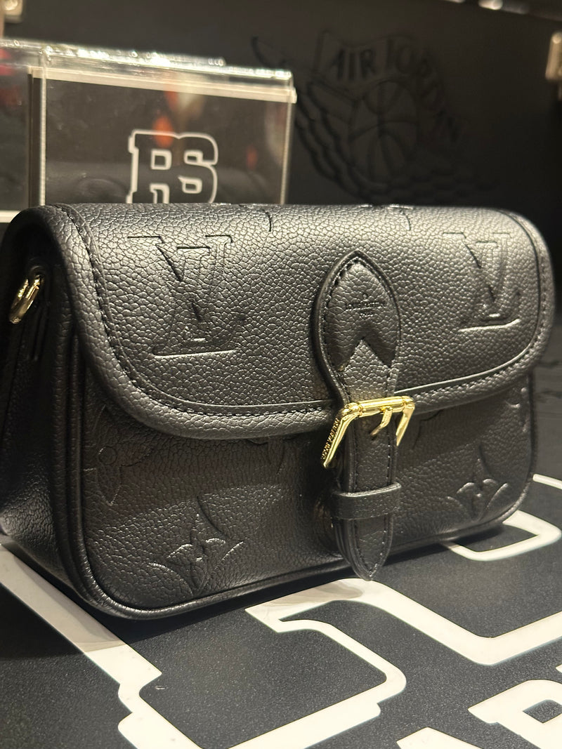 Bolsa Louis Vuitton Diane Monogram Black - Pronta Entrega