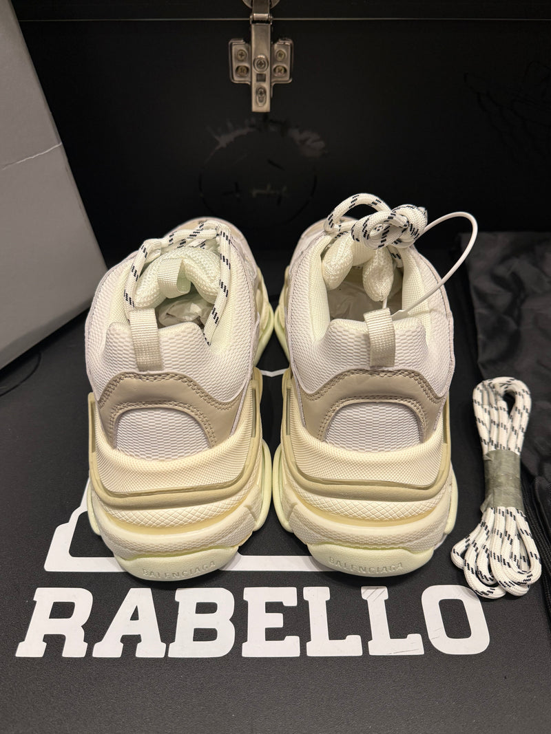 Tênis Balenciaga Triple S Beige White - Pronta Entrega