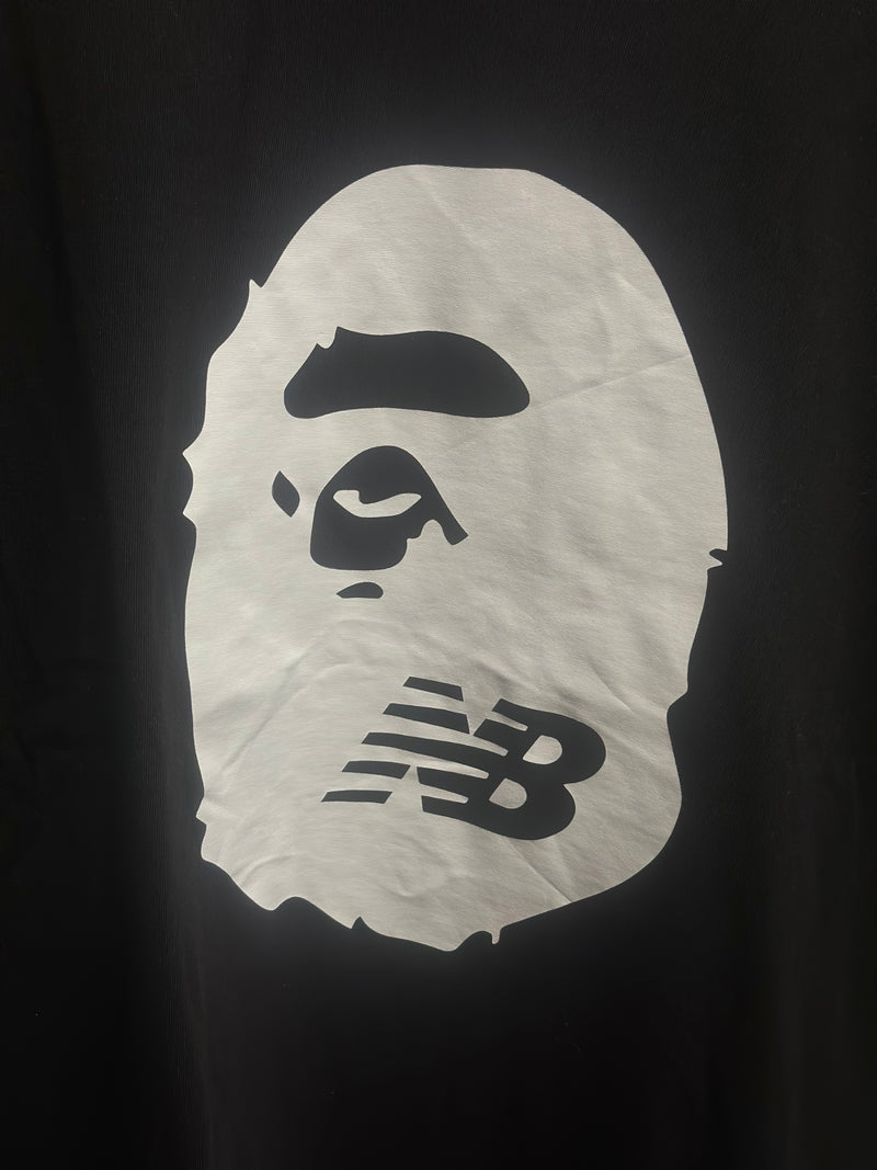 Camiseta BAPE X New Balance “Apes Together Strong” Preta - Pronta Entrega