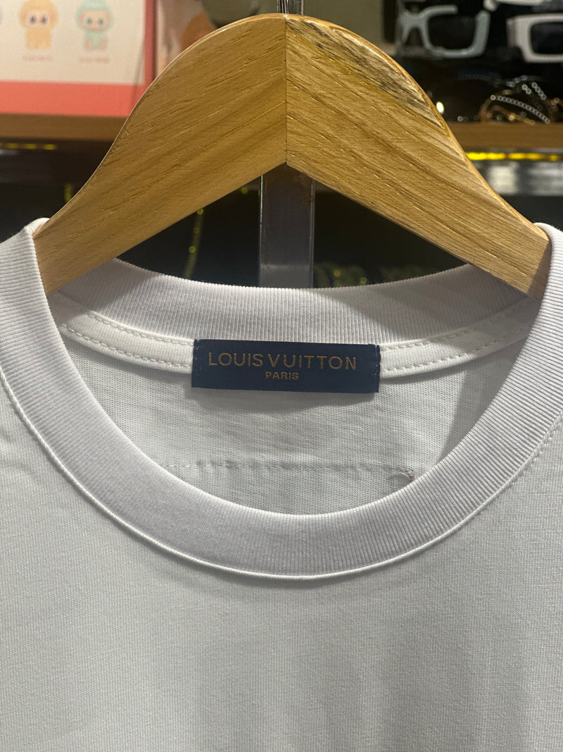 Camiseta Louis Vuitton Branca AirPlane - Pronta Entrega