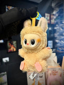 Boneco Labubu “Have a Seat” – Chaveiro | Mini Figura Colecionável Pop Mart - Pronta Entrega