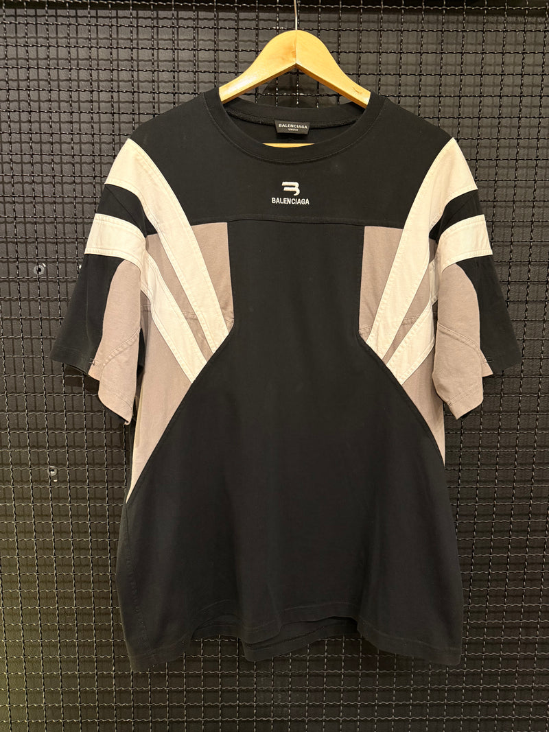Camiseta Balenciaga Track Suit - Pronta Entrega