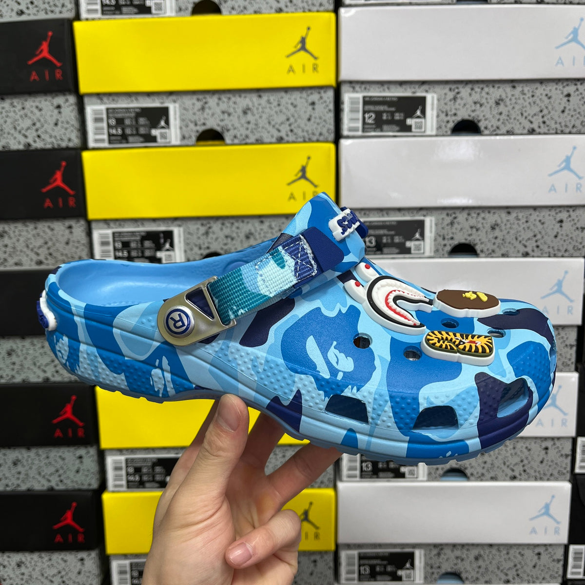 BAPE x Crocs Classic Clog - Encomenda