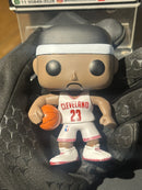 Funko Pop! Sports NBA LeBron James Cleveland Cavaliers Figure