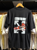 Camiseta Jordan Sneaker Cartoon Off Oversized Preta - Pronta Entrega