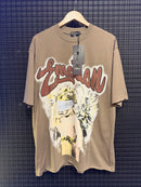 Camiseta Mixed Emotion Angel Brown Oversized - Pronta Entrega
