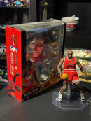 Action Figure Michael Jordan: Chicago Bulls NBA Uniforme Vermelho No. 100 Medicom Mafex - Pronta Entrega