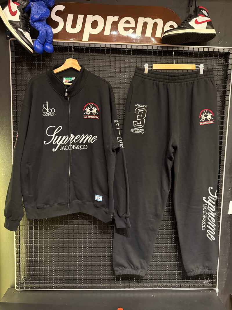Conjunto Supreme x La Martina x Jacob & Co SS26 - Pronta Entrega