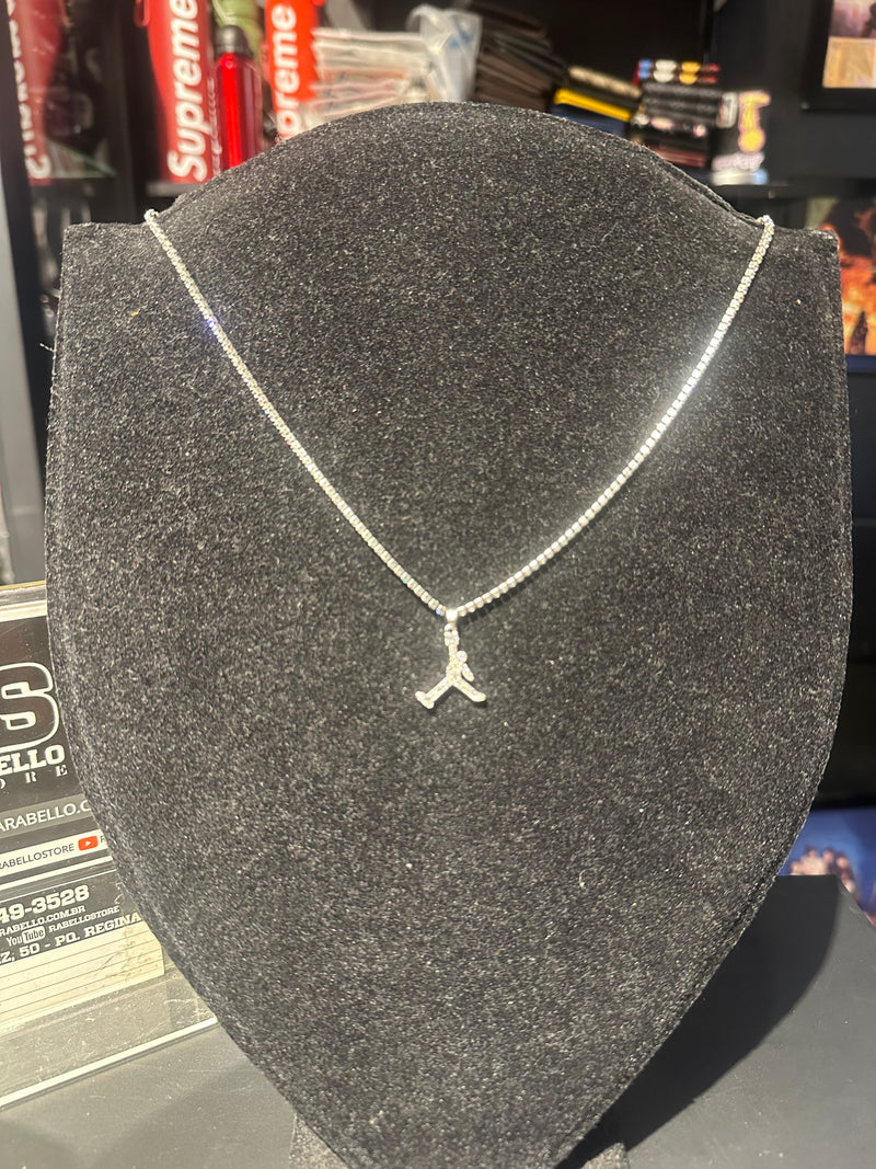 Corrente Riviera Cravejada Pingente Air Jordan Em Zicornia Cubica Prata 50 CM - Pronta Entrega