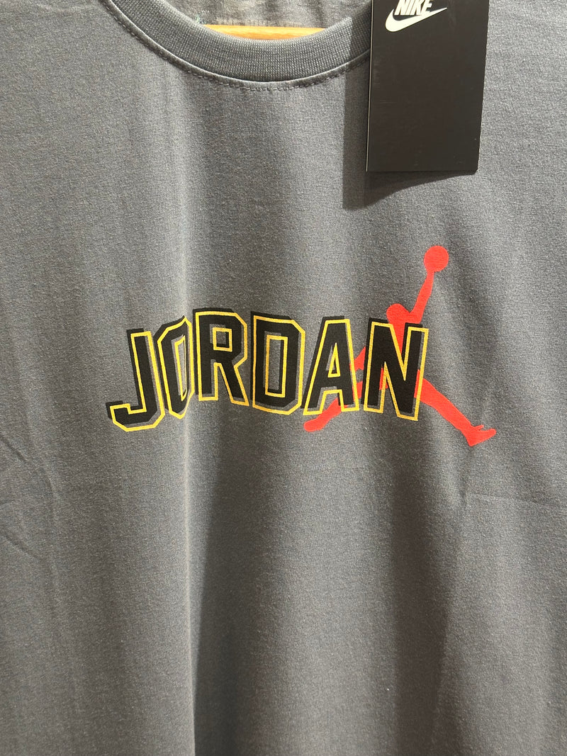 Camisa Nike Air Jordan Cinza Logo Black/Yellow/Red - Pronta Entrega