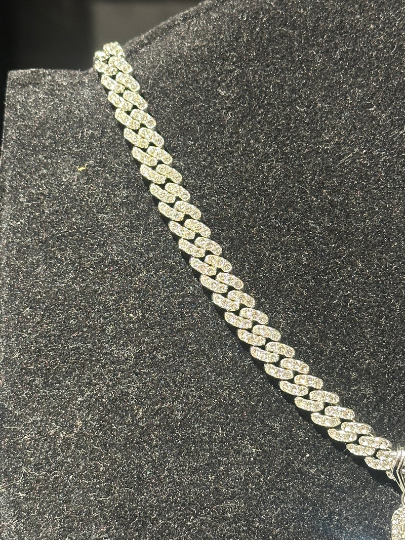 Corrente Cravejada Pingente Cruz Em Zicornia Cubica Prata 45 CM - Pronta Entrega