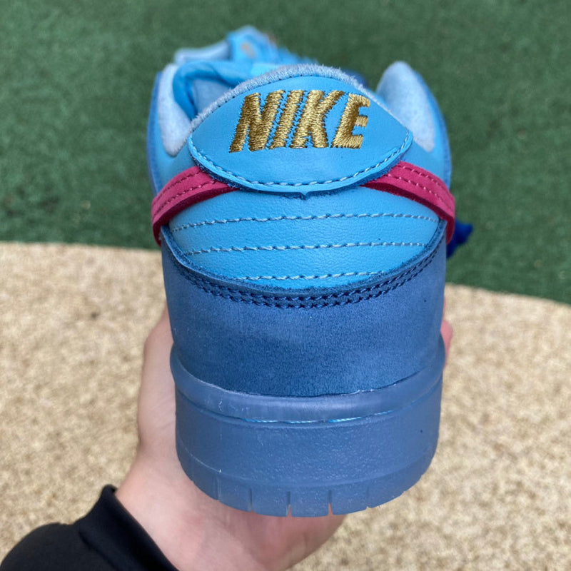 Nike SB Dunk Low Run The Jewels - Encomenda