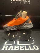 Tênis Adidas Yeezy Boost 700 MNVN "Orange" - Pronta Entrega
